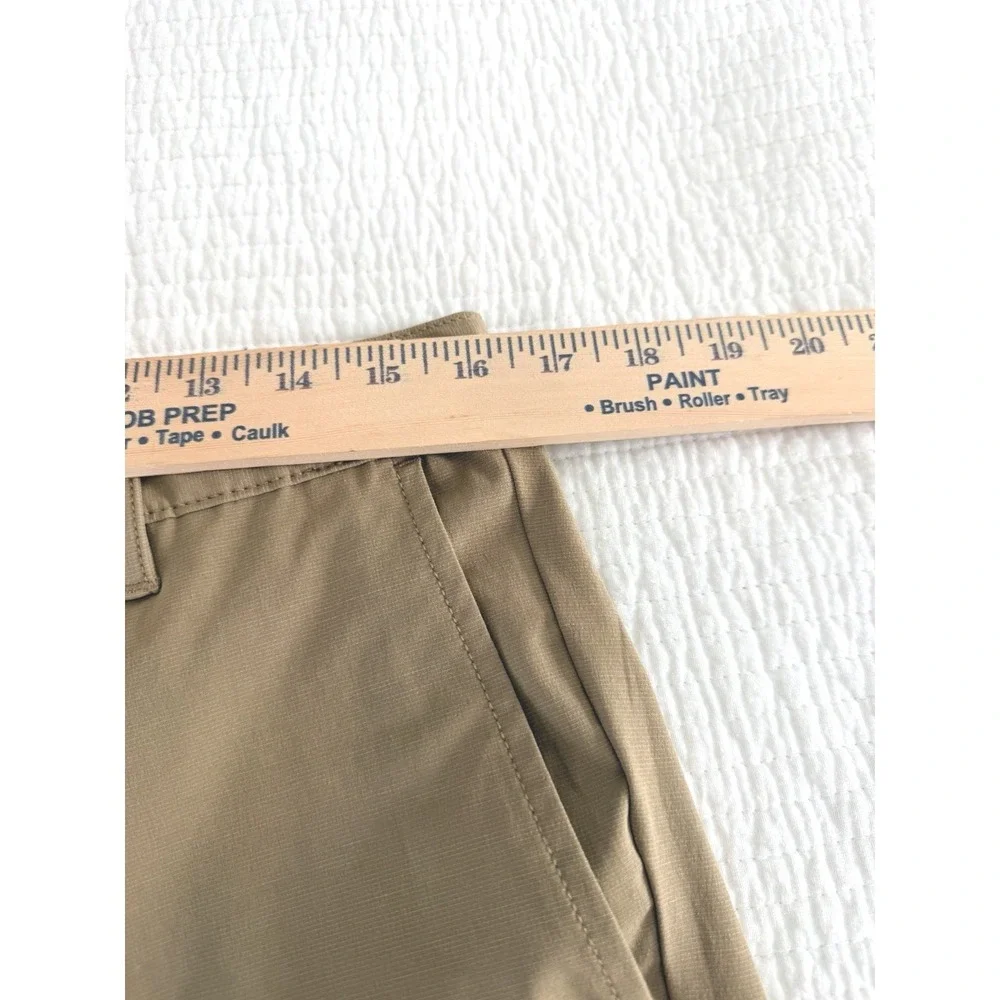 Banana Republic Core Temp‎ Khaki Tan Ripstop Shorts Mens 36 Elastic Back Stretch